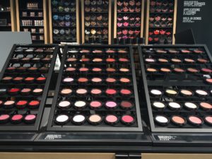 makeup palettes in MAC
