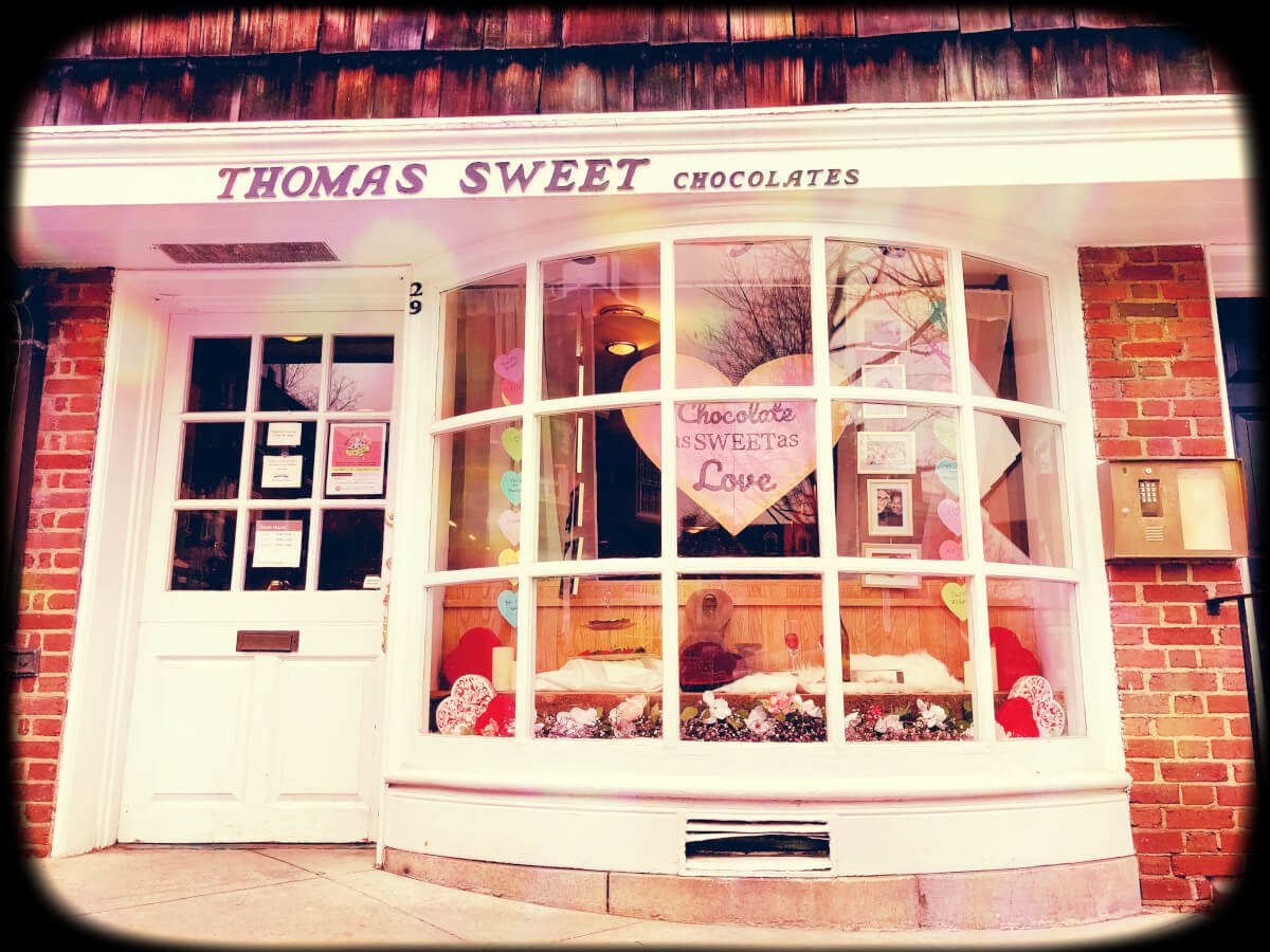 Store front of Thomas Sweet Chocolates in Palmer Square Princeton